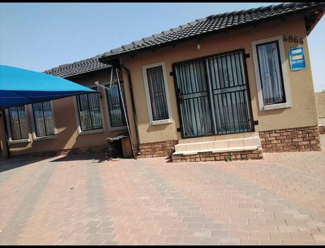 3 BEDROOM HOUSE FOR SALE IN BIRCH ACRES